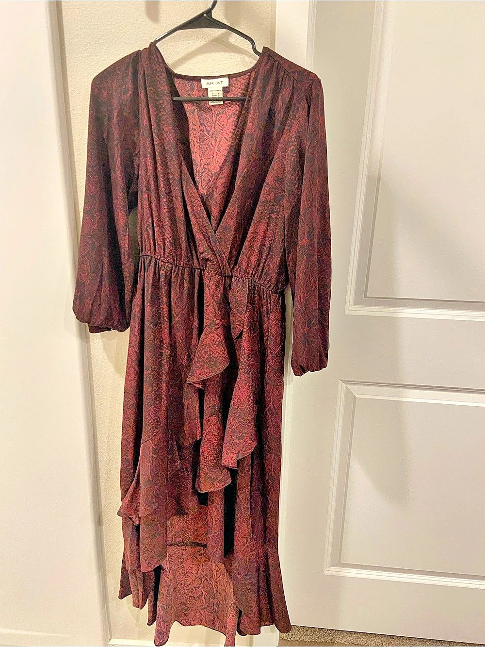 Ariat Arizona Long Sleeve High-Low Dress Animal Print Maxi Dress Burgundy